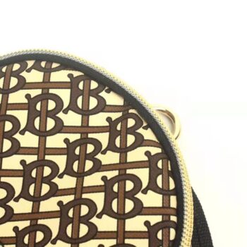 Burberry Dog Harness Backpack - Signature Puppy Style - 2025 - Puppy Streetwear Shop Burberry Dog Harness Backpack - Signature Puppy Style - 2025 - Puppy Streetwear Shop