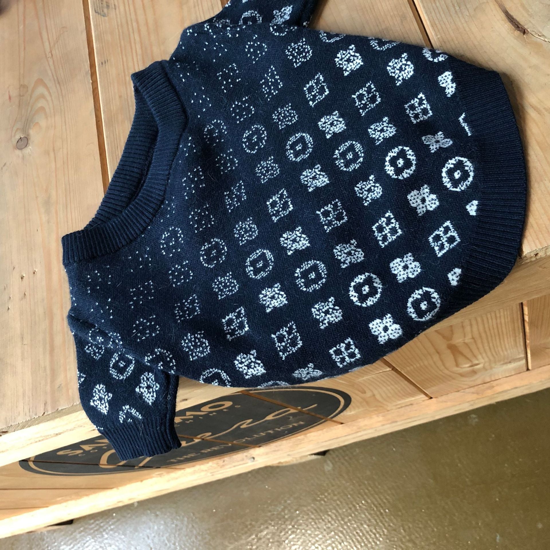 Designer Dog Sweater Louis Vuitton - 2023 - Puppy Streetwear Shop