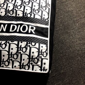 Dog Bed Dior - 2025 - Puppy Streetwear Shop Dog Bed Dior - 2025 - Puppy Streetwear Shop