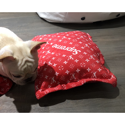 Dog Bed Supreme Louis Pawtton - 2024 - Puppy Streetwear Shop