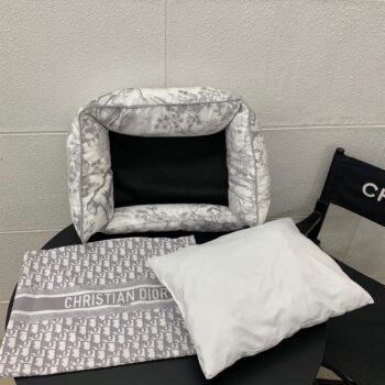 Dog Bed Dior - 2025 - Puppy Streetwear Shop