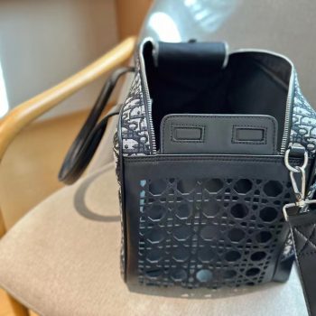 Luxury Travel in Style: Dior Designer Dog Carrier for Small Breeds - 2025 - Puppy Streetwear Shop Luxury Travel in Style: Dior Designer Dog Carrier for Small Breeds - 2025 - Puppy Streetwear Shop